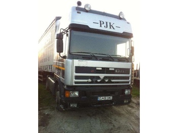 Влекач DAF CF