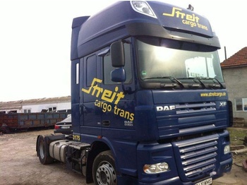 Влекач DAF XF 105