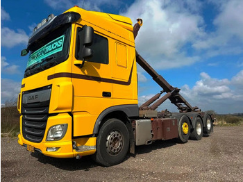 Мултилифт с кука камион DAF XF 530