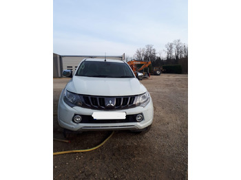 Пикап MITSUBISHI L200