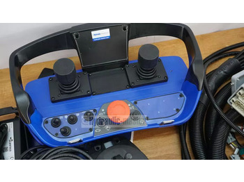 Лизинг на CanBus 2 joysticks with radio control Scanreco G3 12 V Forest crane for Palms Farma BMF KTS CanBus 2 joysticks with radio control Scanreco G3 12 V Forest crane for Palms Farma BMF KTS: снимка 3