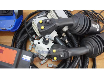 Лизинг на CanBus 2 joysticks with radio control Scanreco G3 12 V Forest crane for Palms Farma BMF KTS CanBus 2 joysticks with radio control Scanreco G3 12 V Forest crane for Palms Farma BMF KTS: снимка 2