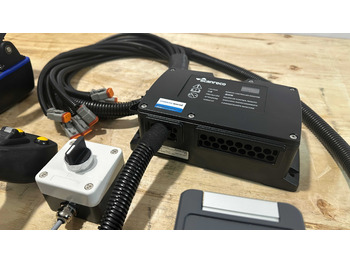 Горска техника Proportional Valve Walvoil DPX100 with Control Scanreco RC400 and JP Joysticks PWM for Palfinger, Kubota, Kesla: снимка 4