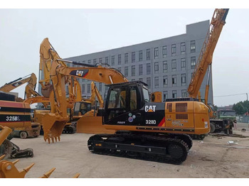 Колесен багер CATERPILLAR 320D
