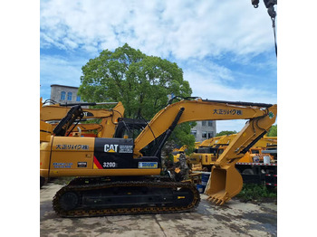 Верижен багер CATERPILLAR 320D2
