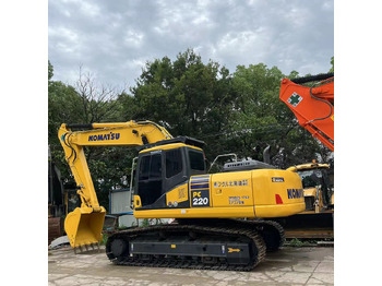 Верижен багер KOMATSU PC220-8