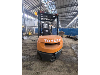 Дизелов мотокар Second hand toyota fd30 very good working condition and performance used forklift for sale used: снимка 4