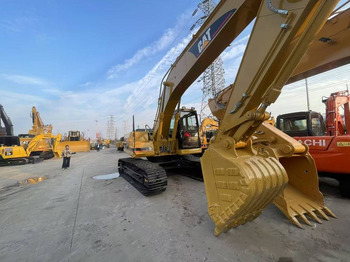 Верижен багер CATERPILLAR 320B