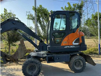 Мини багер Doosan DX 60: снимка 4