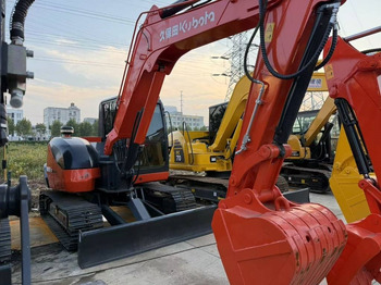 Верижен багер Kubota KX 183: снимка 4