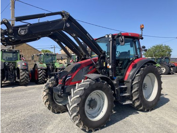 Трактор VALTRA