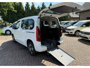 Лек автомобил OPEL