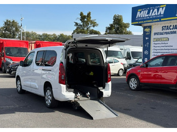 : снимка на заглавната част