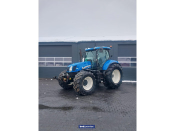 Трактор NEW HOLLAND
