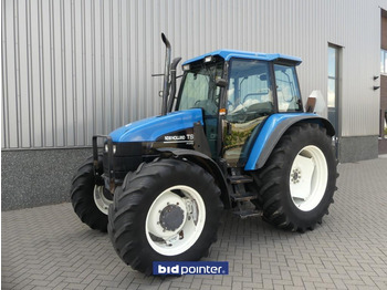 Трактор New Holland TS 110 4WD: снимка 1