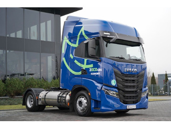 Влекач IVECO S-WAY