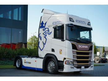 Влекач SCANIA R 450