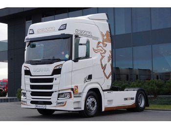 Влекач SCANIA R 450