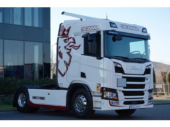 Влекач SCANIA R 450
