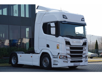 Влекач SCANIA R 450