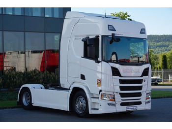 Влекач SCANIA R 450