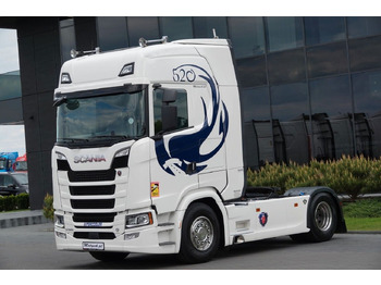 Влекач SCANIA S 520