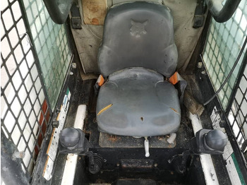 Мини верижен товарач Bobcat T 200: снимка 3