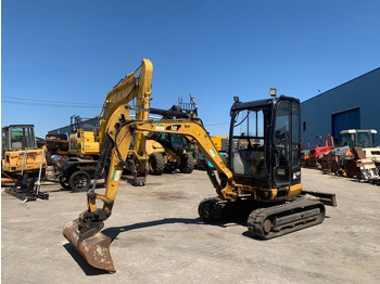 Мини багер CATERPILLAR 302.7DCR