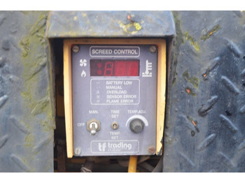 Асфалтополагач Demag DF 100 P: снимка 3