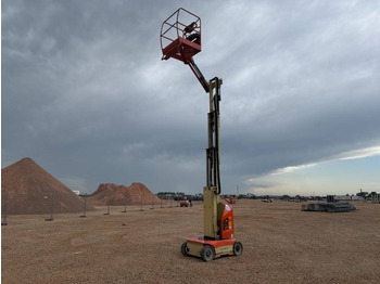 Вертикална работна платформа JLG