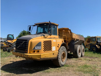 Съчленен самосвал VOLVO A25D