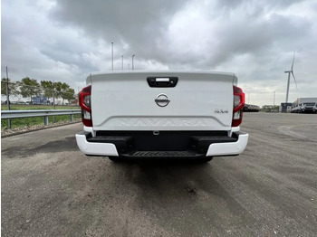Лизинг на Nissan Navara 4x4 2.5 D Double Cab - LE Plus - AUTOMATIC - FULL OPTIONS - EURO 2 - NEW!! - 3 UNITS Nissan Navara 4x4 2.5 D Double Cab - LE Plus - AUTOMATIC - FULL OPTIONS - EURO 2 - NEW!! - 3 UNITS: снимка 5