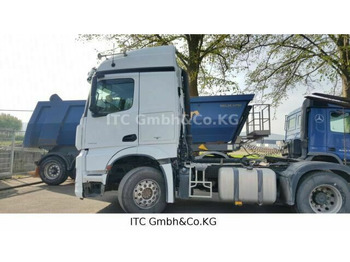 Влекач MERCEDES-BENZ Actros 1840