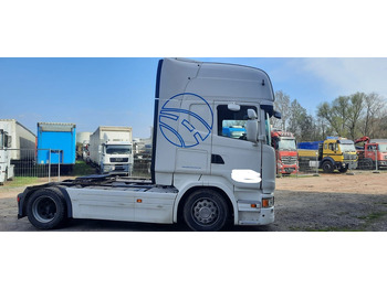 Влекач SCANIA R 450