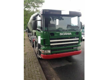 Влекач SCANIA 114