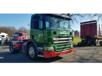 Влекач SCANIA P 380