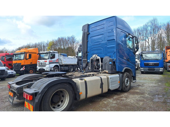 Влекач Volvo FH 460: снимка 2