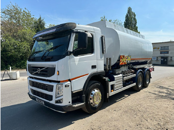 Камион цистерна VOLVO FM