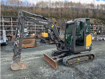 Мини багер VOLVO EC35D