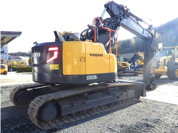 Верижен багер Volvo ECR 235 D: снимка 5