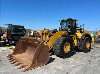 Колесен товарач CATERPILLAR