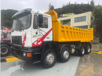 Самосвал камион MAN 35.422