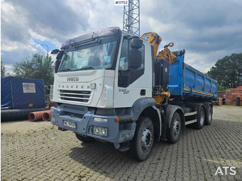 Камион с кран IVECO Trakker