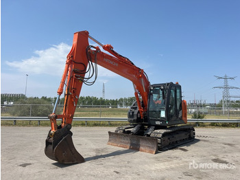 Верижен багер HITACHI ZX135