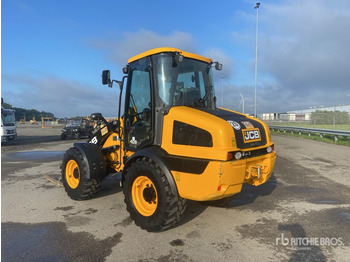 Колесен товарач JCB 409