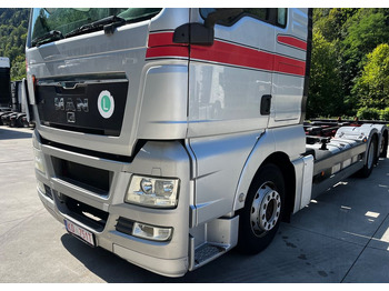 Шаси кабина MAN TGX 18.480 // Euro 5 // 6x2 // BDF // Cały na poduszkach // Automat //: снимка 5 Шаси кабина MAN TGX 18.480 // Euro 5 // 6x2 // BDF // Cały na poduszkach // Automat //: снимка 5