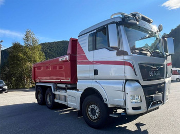 Самосвал камион MAN TGX 26.580