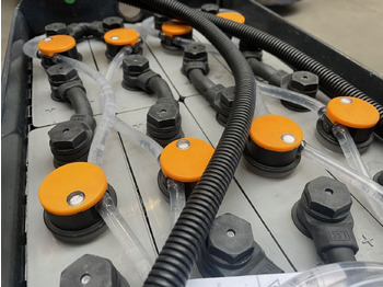 Акумулатор за Подемно-транспортна техника *Sonstige Sunlight I 24 Volt I 3 PzS 375: снимка 3 Акумулатор за Подемно-транспортна техника *Sonstige Sunlight I 24 Volt I 3 PzS 375: снимка 3