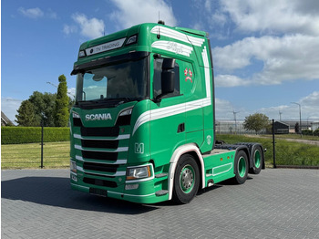 Влекач SCANIA S 520