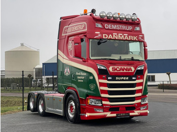 Влекач SCANIA S 650